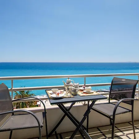 Apartment Wonderful On Sea *