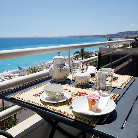 Apartment Wonderful On Sea